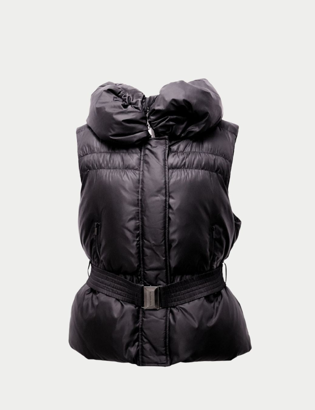 BCBG Max Azria Black Puffer Vest with Belt and High Collar
Stay warm and stylish with this BCBG Max Azria black puffer vest, designed with a sleek feminine silhouette and adjustable belt to cinch the waist. Featuring a high padded collar and zip closure, BCBG Max Azria Black Puffer Vest with Belt and High Collar
Stay warm and stylish with this BCBG Max Azria black puffer vest, designed with a sleek feminine silhouette and adjustable belt to cinch the waist. Featuring a high padded collar and zip closure,