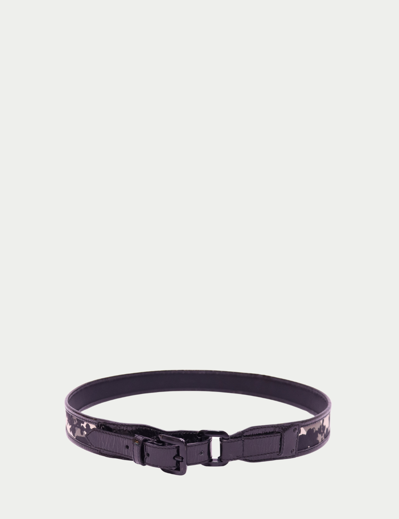 Burberry black patent leather belt with floral print detail