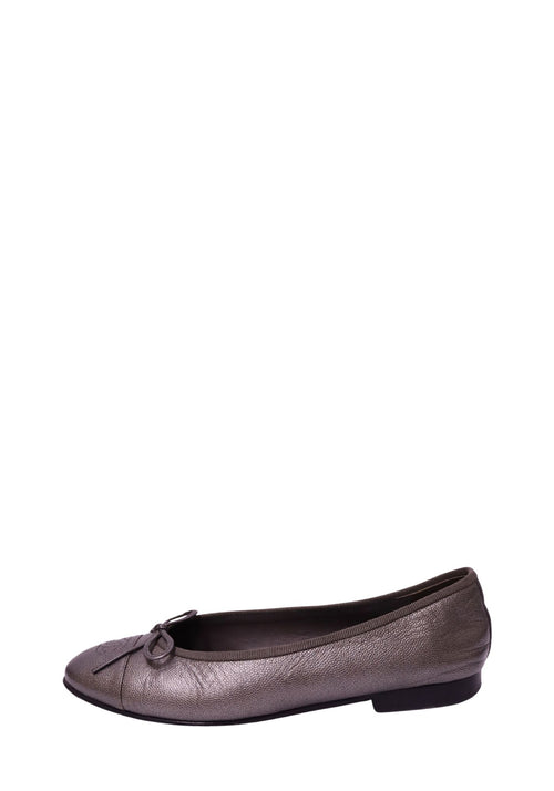 Chanel metallic bronze leather ballet flats with CC logo and bow detail