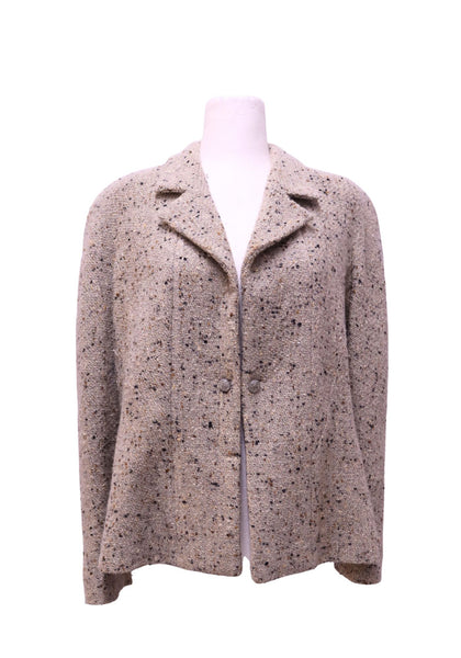 Chanel beige speckled tweed blazer jacket with CC logo buttons