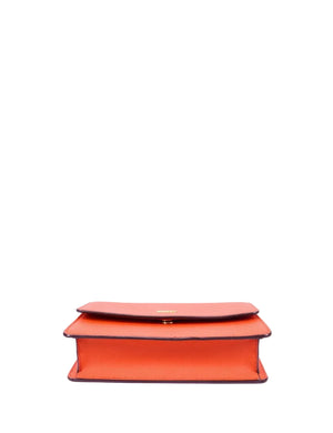 DKNY