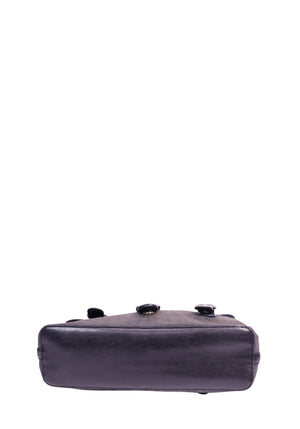 DKNY