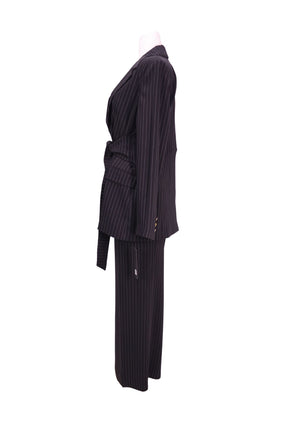 DKNY - US 14 / EU 44