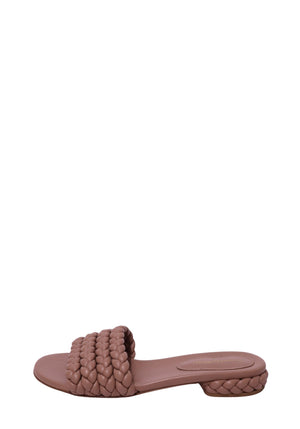 Authentic Gianvito Rossi dusty pink leather flat slide sandals featuring signature braided double straps and a matching braided low heel