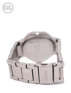 DKNY