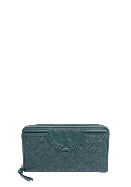 Tory Burch Fleming forest green quilted leather zip-around wallet with embossed Double T logo and gold-tone zipper.