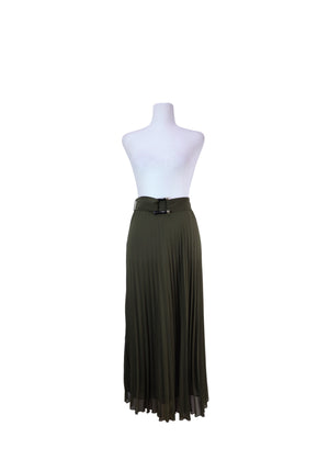 Uterqüe olive green pleated chiffon maxi skirt featuring a high-waisted buckle detail and flowing full-length silhouette.