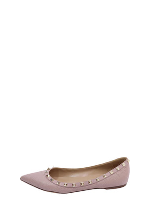 Valentino Garavani Rockstud powder pink grained leather ballet flats with gold-tone pyramid studs and pointed-toe design