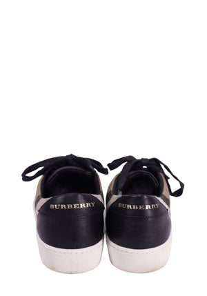 Burberry - EU 38