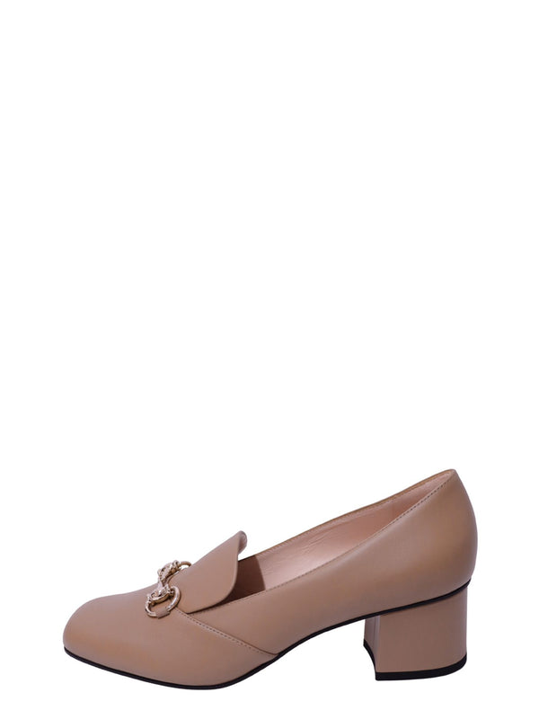 Gucci beige leather Horsebit pumps with gold-tone hardware and mid block heel
